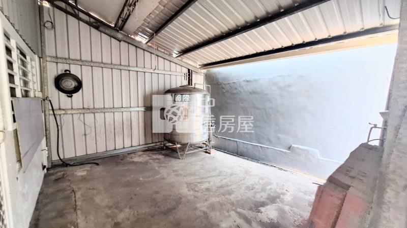 歸仁中山路3店面甲工房屋室內格局與周邊環境