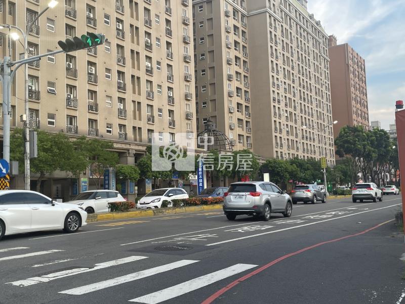 經國大面寬金店面房屋室內格局與周邊環境