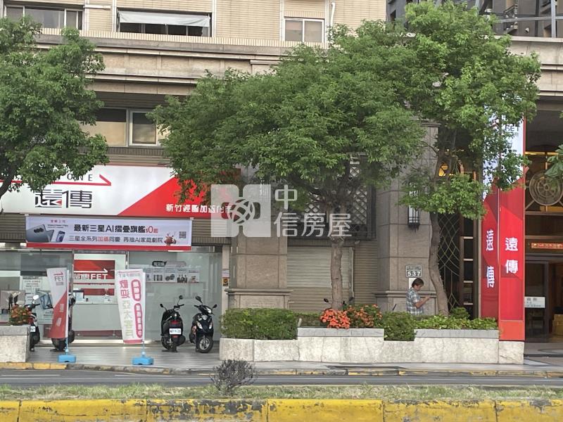 經國大面寬金店面房屋室內格局與周邊環境