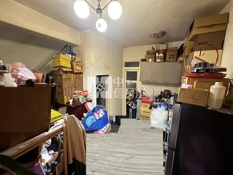 近富岡火車站邊間透天房屋室內格局與周邊環境
