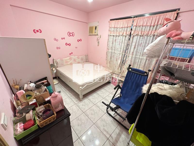 大里二期旁震後臨路雙車美別墅房屋室內格局與周邊環境