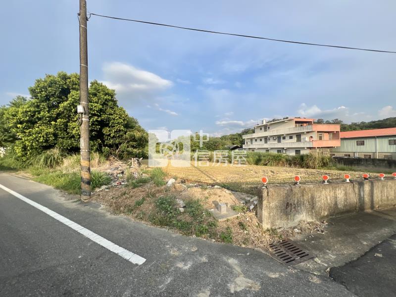 新竹市南隘國小旁12米路一般農房屋室內格局與周邊環境