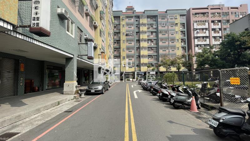 水湳超值店面(專任)房屋室內格局與周邊環境