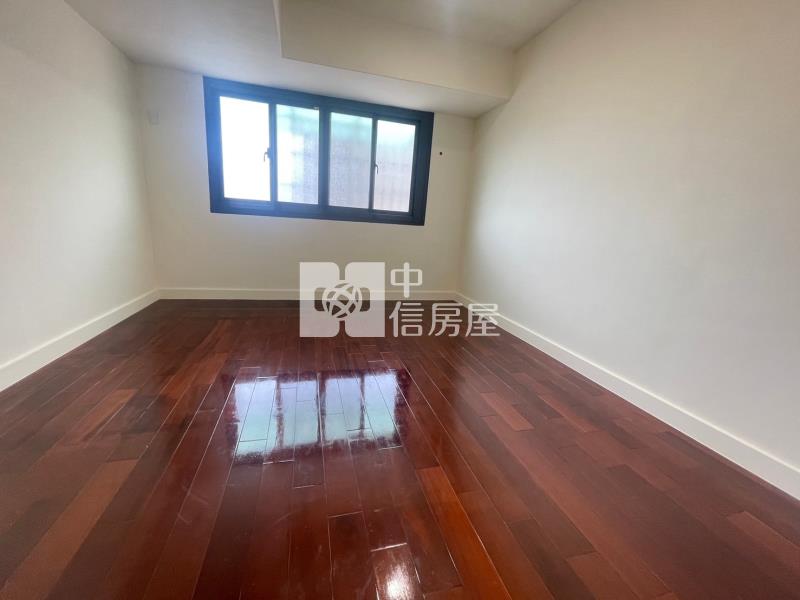 雅環路大四房房屋室內格局與周邊環境