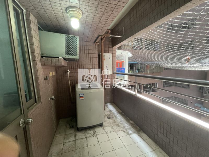 R8亞灣圖書總館大3房房屋室內格局與周邊環境