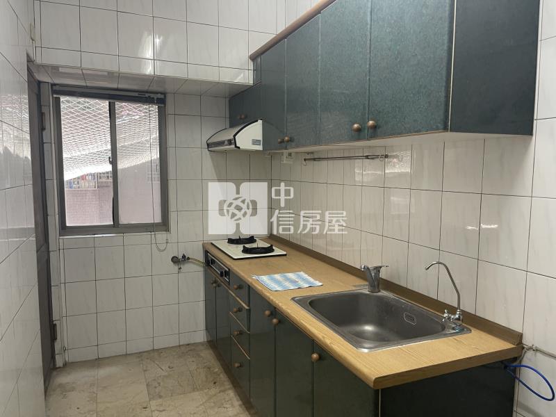 R8亞灣圖書總館大3房房屋室內格局與周邊環境