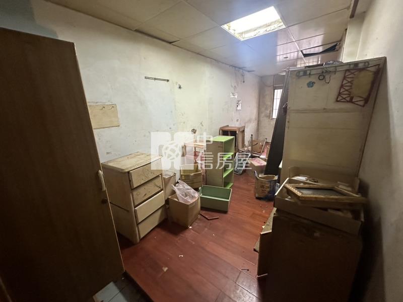 平鎮家樂福透天房屋室內格局與周邊環境