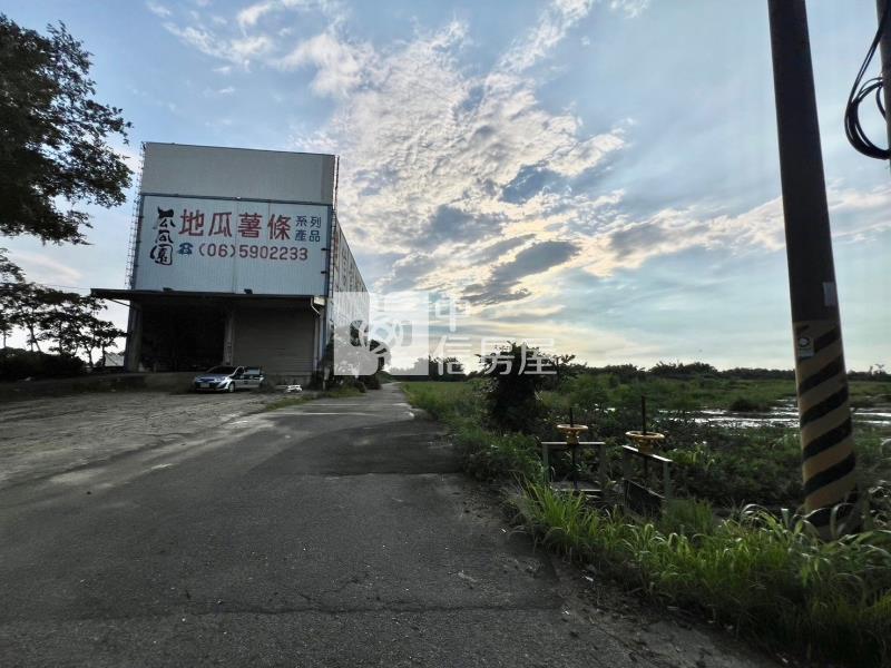 新化果菜市場旁475坪特農房屋室內格局與周邊環境