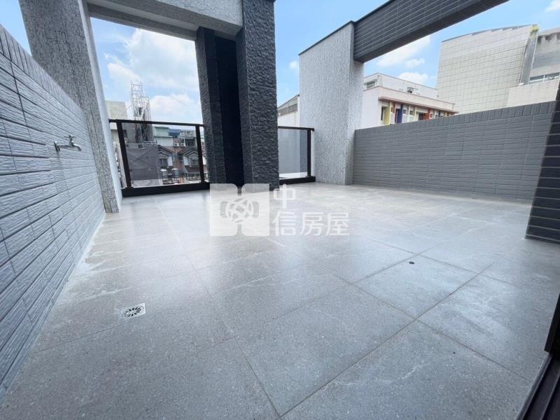 A豐年社區新建電梯別墅!歡迎來電洽詢房屋室內格局與周邊環境