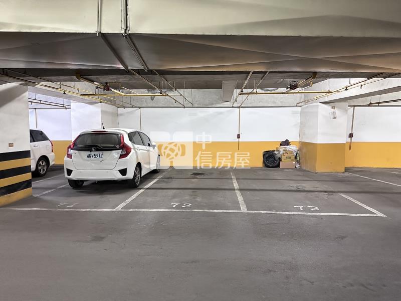 崇明高樓四房平車房屋室內格局與周邊環境