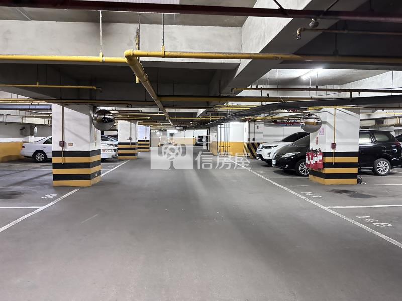 崇明高樓四房平車房屋室內格局與周邊環境