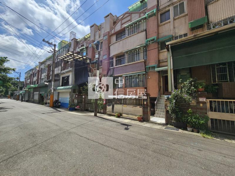 楊湖大地前院停車透天房屋室內格局與周邊環境