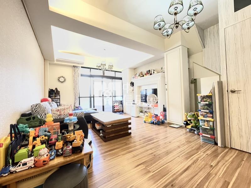 西區精明商圈5樓美寓（專任）房屋室內格局與周邊環境