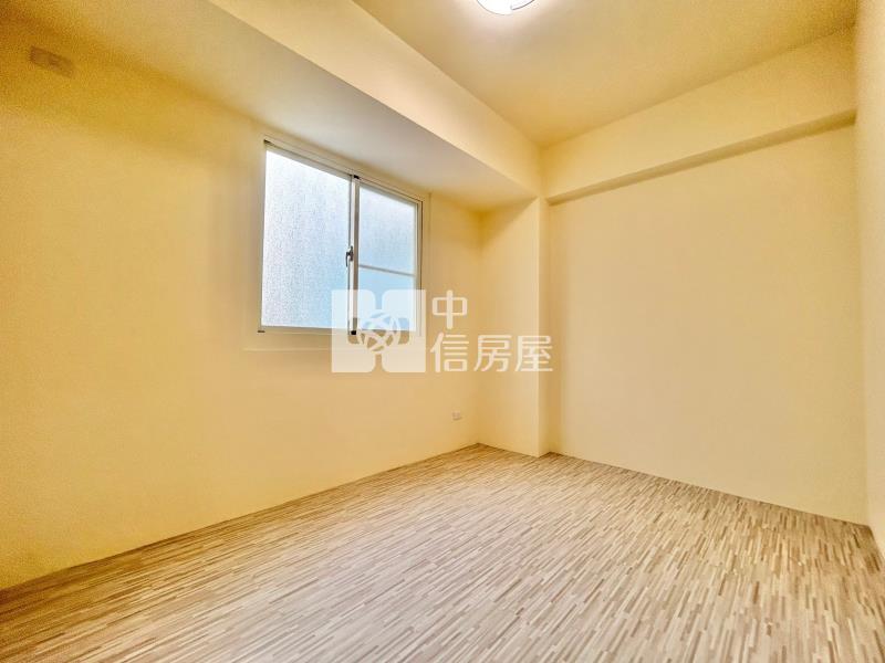 松竹精裝三房+車位房屋室內格局與周邊環境