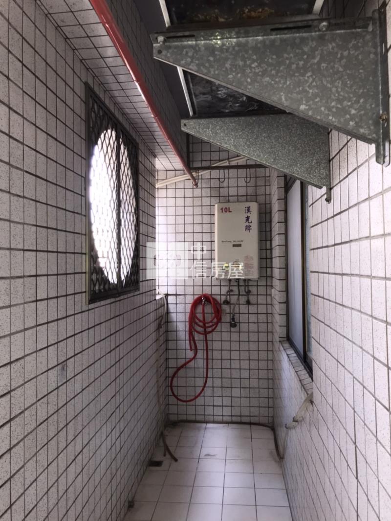太子建設~宜欣國小正3房.附平面車位房屋室內格局與周邊環境