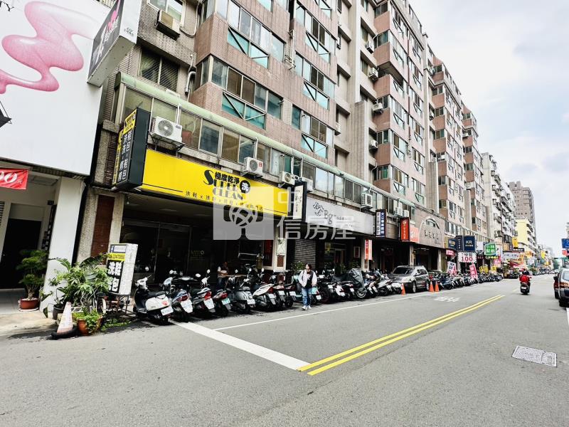 文心國小8米大面寬金店附雙平車房屋室內格局與周邊環境