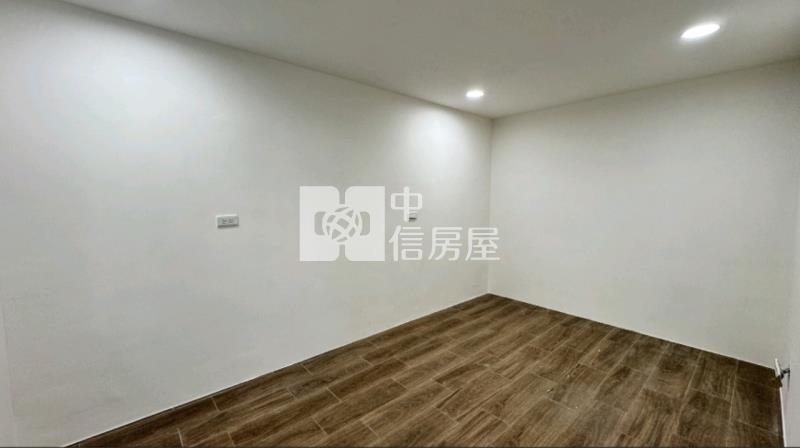 高鐵南路旁透天(1)房屋室內格局與周邊環境