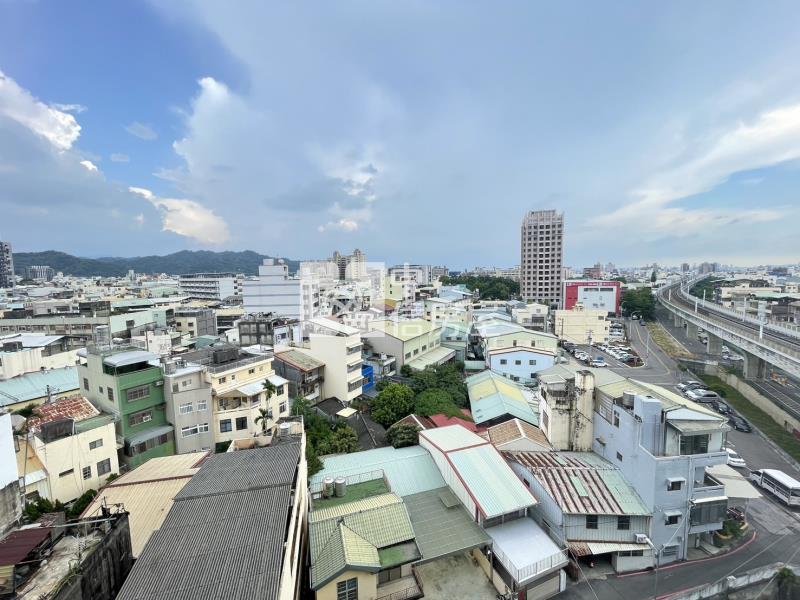 豐原廟東夜市優質大套房房屋室內格局與周邊環境