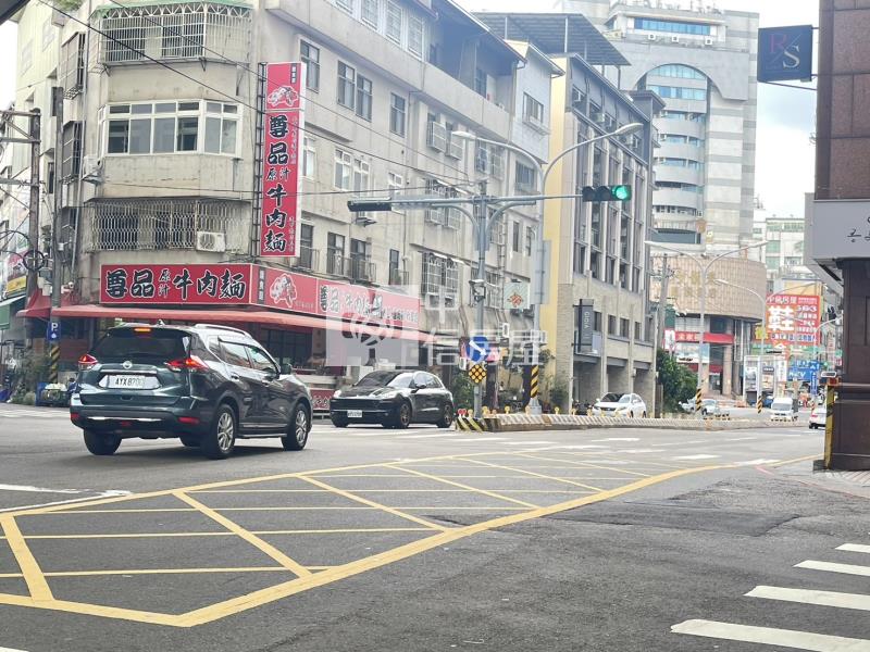 豐原廟東夜市優質大套房房屋室內格局與周邊環境