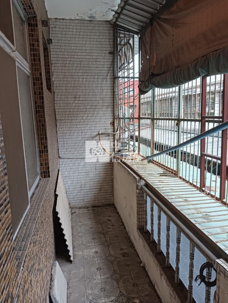 平鎮正義路透天房屋室內格局與周邊環境