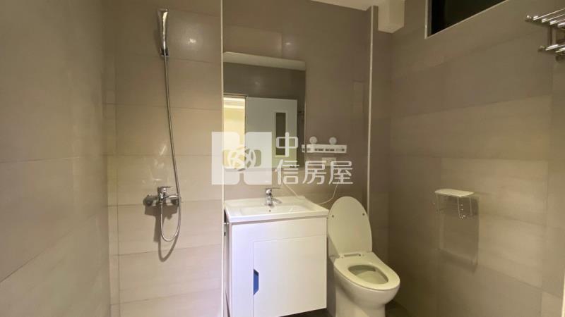 北區高投報滿租10間透套房屋室內格局與周邊環境