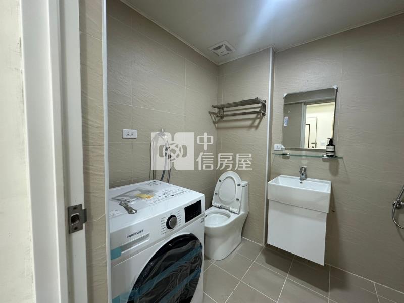漫步公園~中國醫管線更新投報5.6%收租電梯4套房房屋室內格局與周邊環境