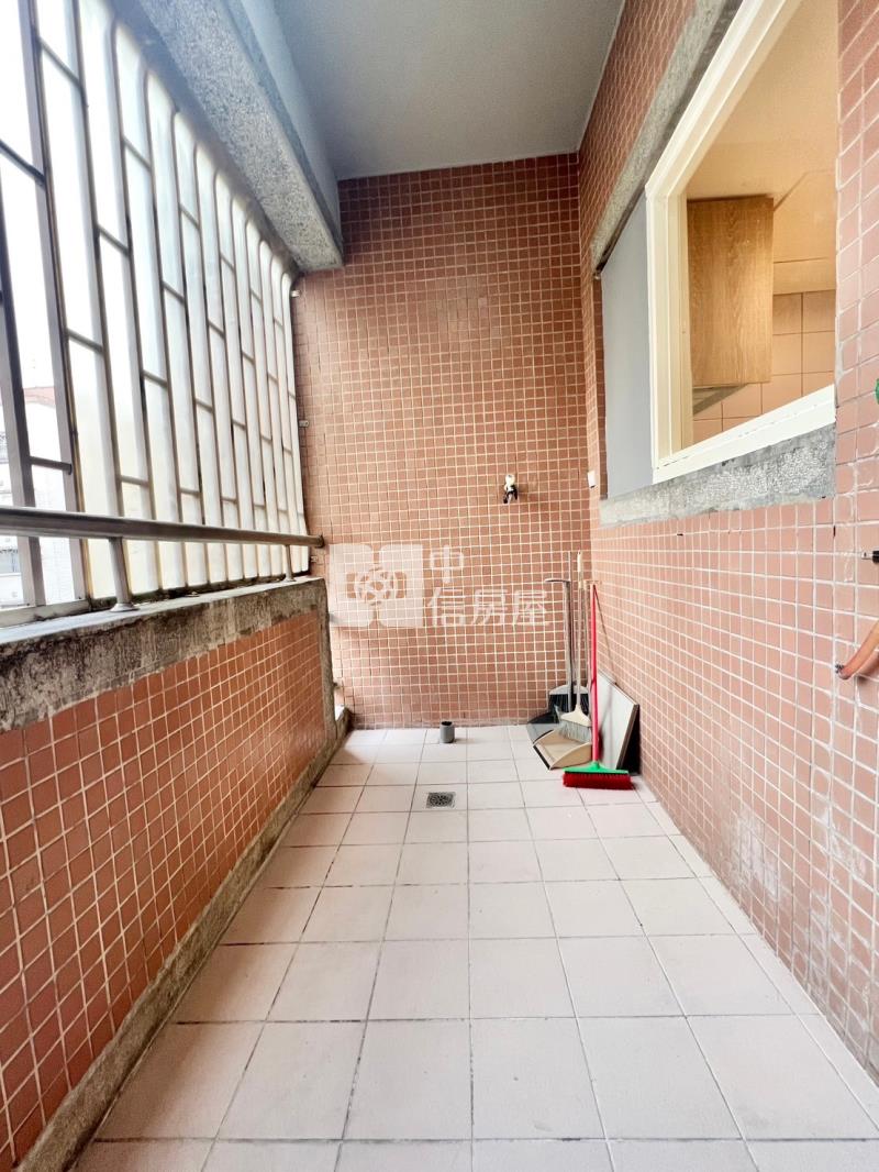 大里健康國宅大美三房美廈房屋室內格局與周邊環境