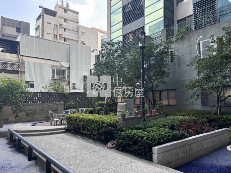 學士會館兩房車位房屋室內格局與周邊環境