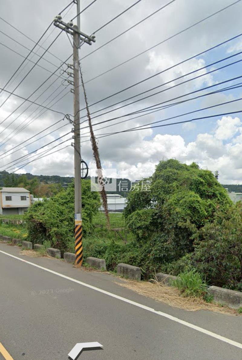 新社雙面臨路農地房屋室內格局與周邊環境