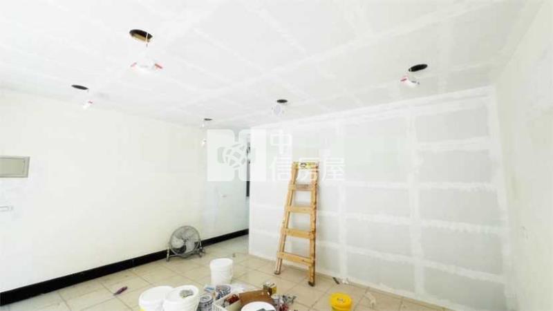 萬大路全新整理透天房屋室內格局與周邊環境