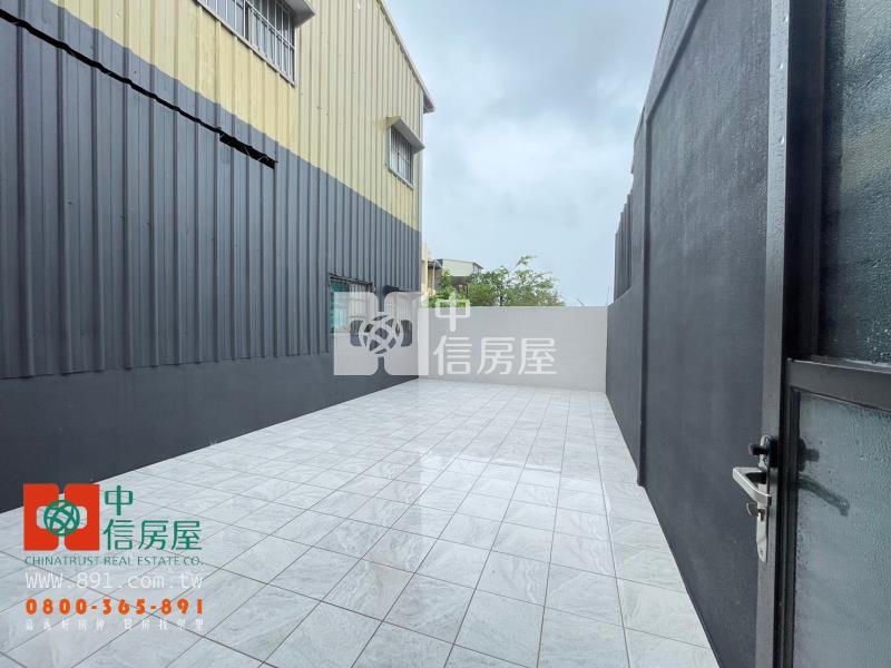 後庄全新整理車庫別墅房屋室內格局與周邊環境