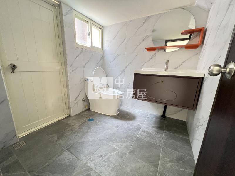 近中豐路活巷整新透天房屋室內格局與周邊環境