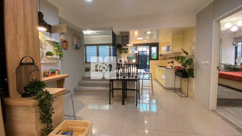 水湳巨蛋一樓三大房房屋室內格局與周邊環境