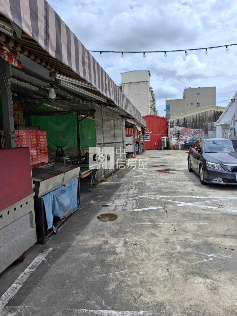 裕農路全聯旁道路用地房屋室內格局與周邊環境