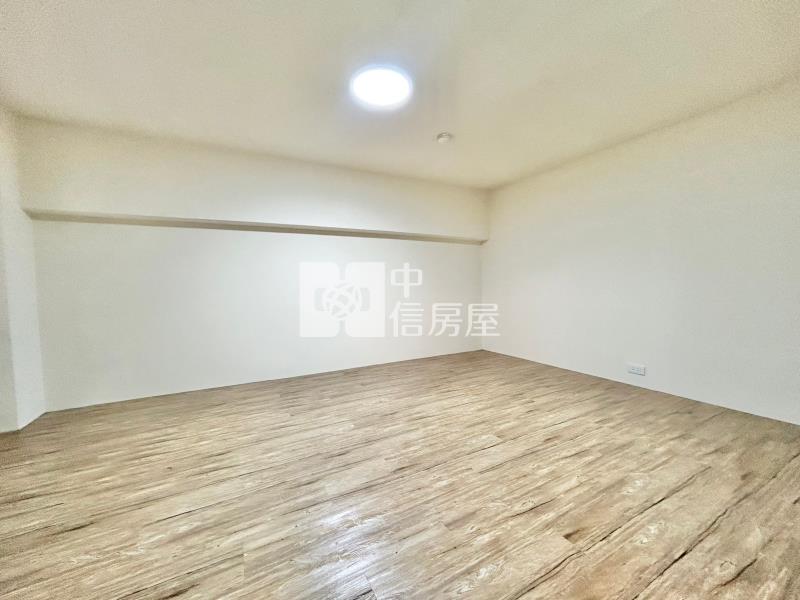 大買家旁臨路樓店房屋室內格局與周邊環境