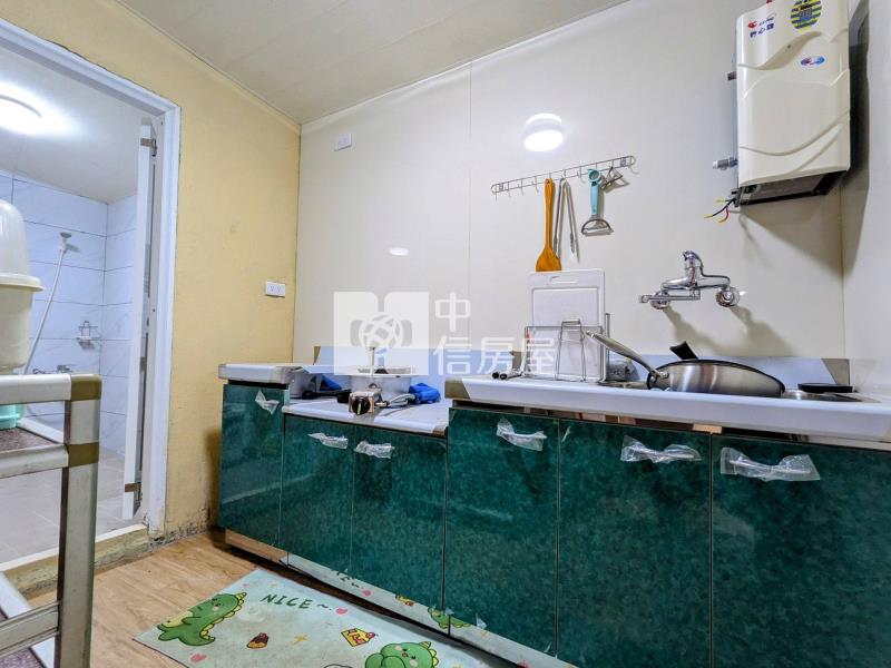 關西近六福村樂活農地，買地送屋房屋室內格局與周邊環境