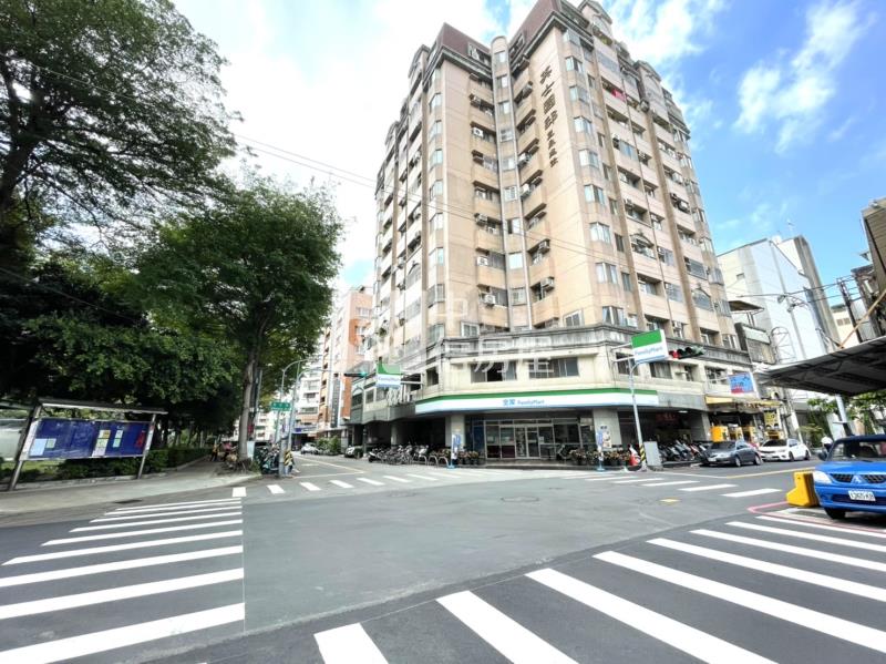北區二中旁金店面房屋室內格局與周邊環境