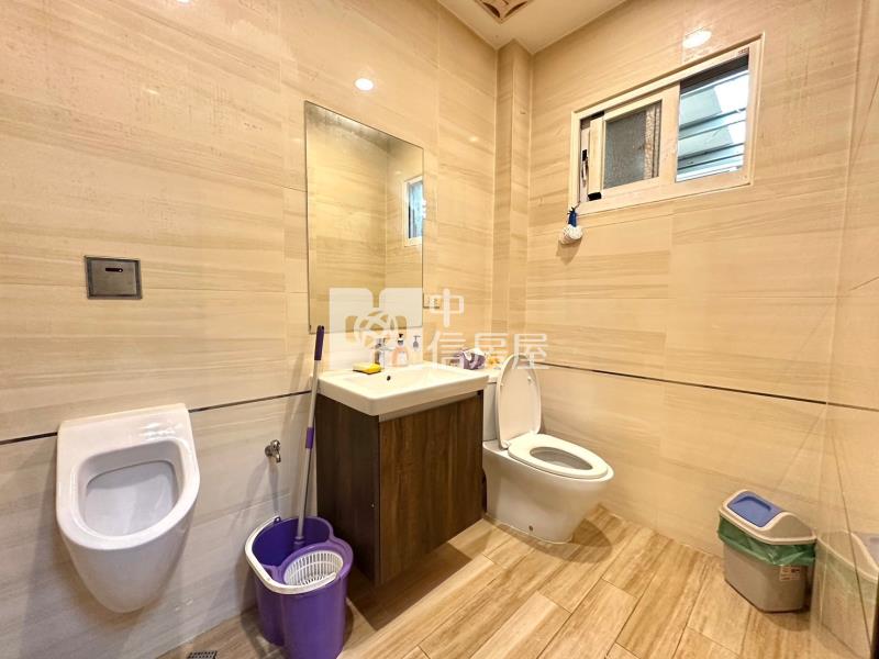 興美六路雙車庫店住房屋室內格局與周邊環境