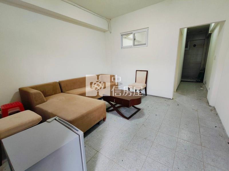 ●龍安街學區套房權利屋房屋室內格局與周邊環境