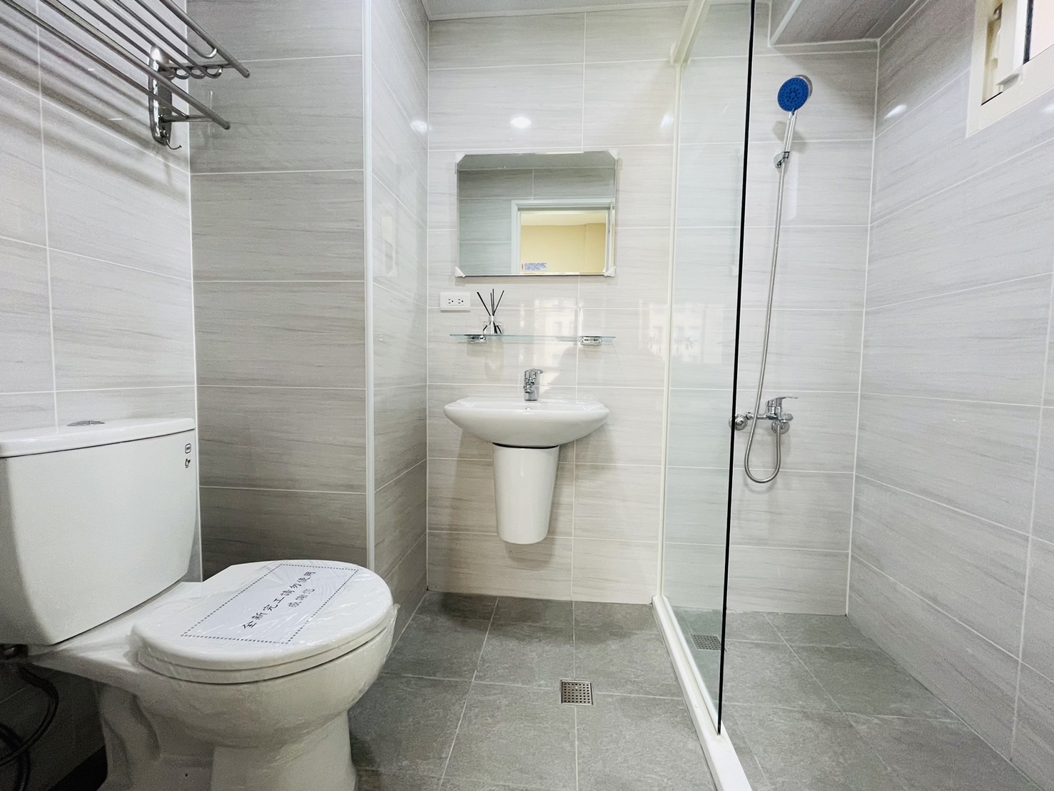 【奔馳】日昇大道房屋室內格局與周邊環境