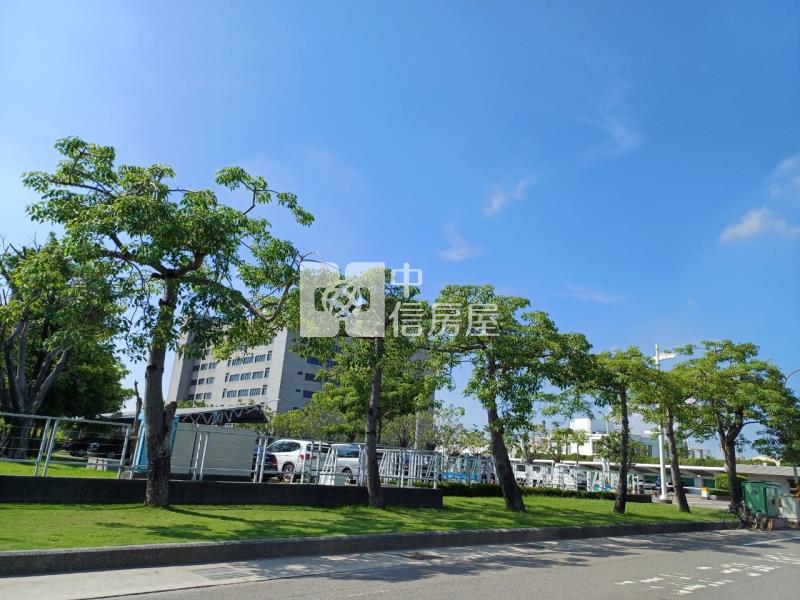 仁德二十米路旁245坪美農地房屋室內格局與周邊環境
