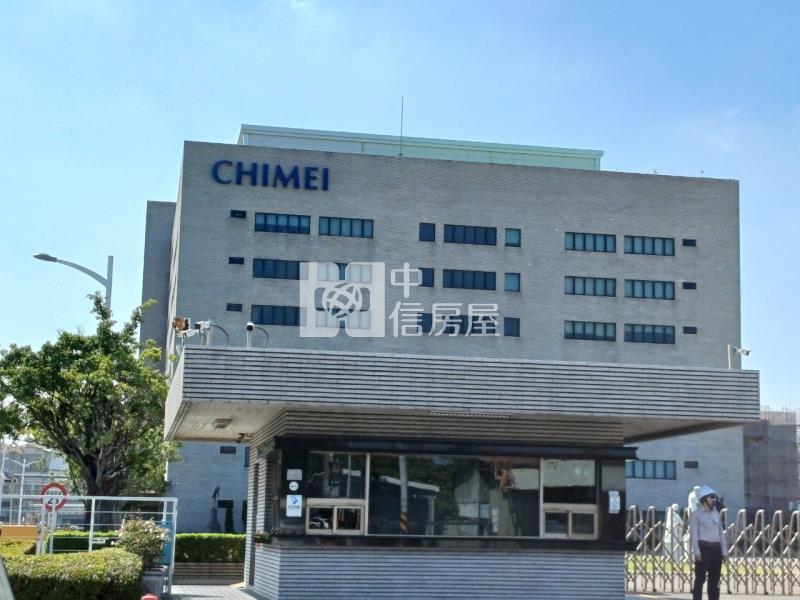 仁德二十米路旁245坪美農地房屋室內格局與周邊環境