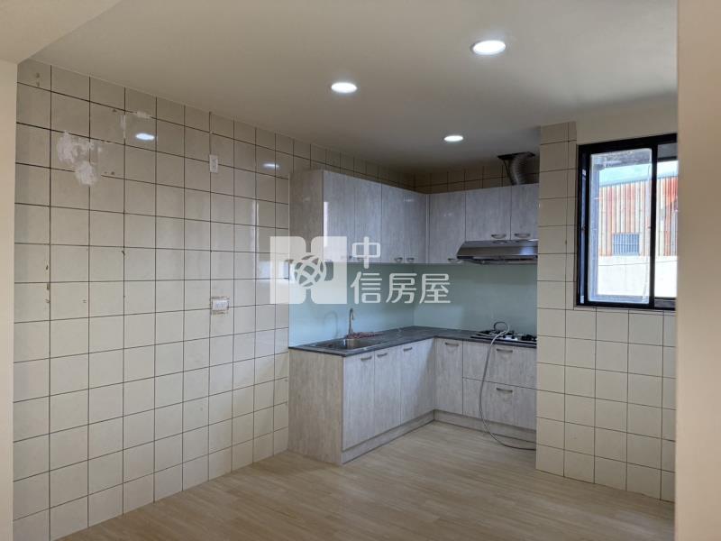 信義國小全新整理三房房屋室內格局與周邊環境