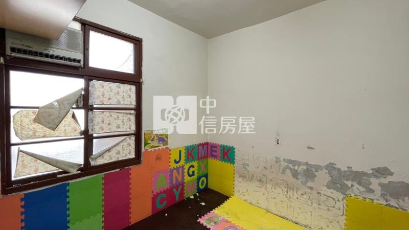 太平低總價靜巷車庫透天房屋室內格局與周邊環境