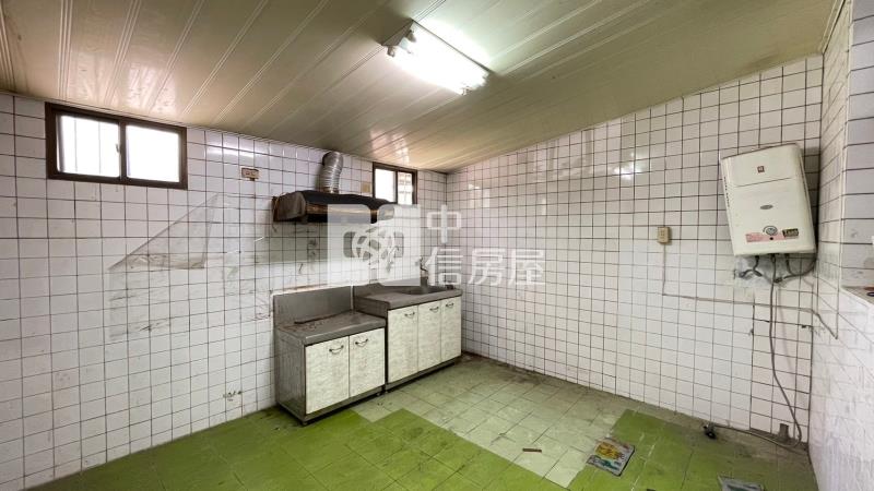 太平低總價靜巷車庫透天房屋室內格局與周邊環境