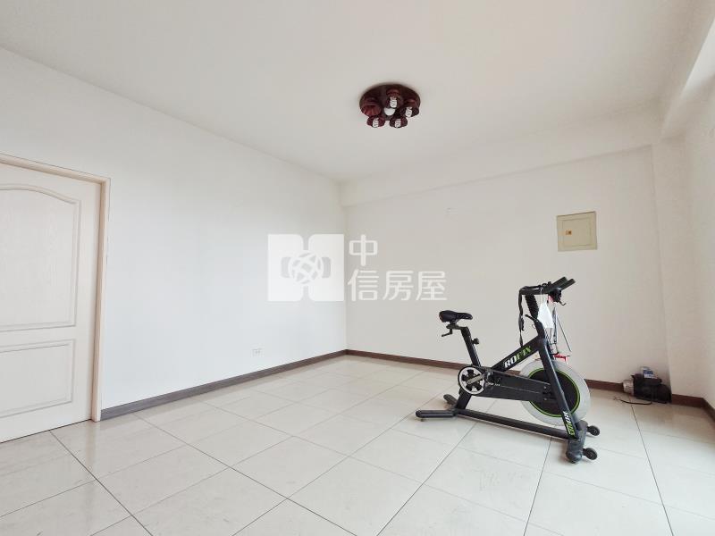 東區lalaport臨路透店房屋室內格局與周邊環境