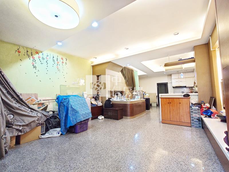 東區lalaport臨路透店房屋室內格局與周邊環境