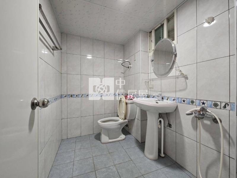 ◆正義路平地美5房房屋室內格局與周邊環境