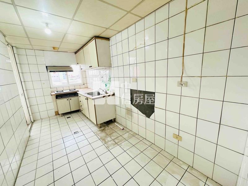 比佛利景觀邊間電梯大三房房屋室內格局與周邊環境