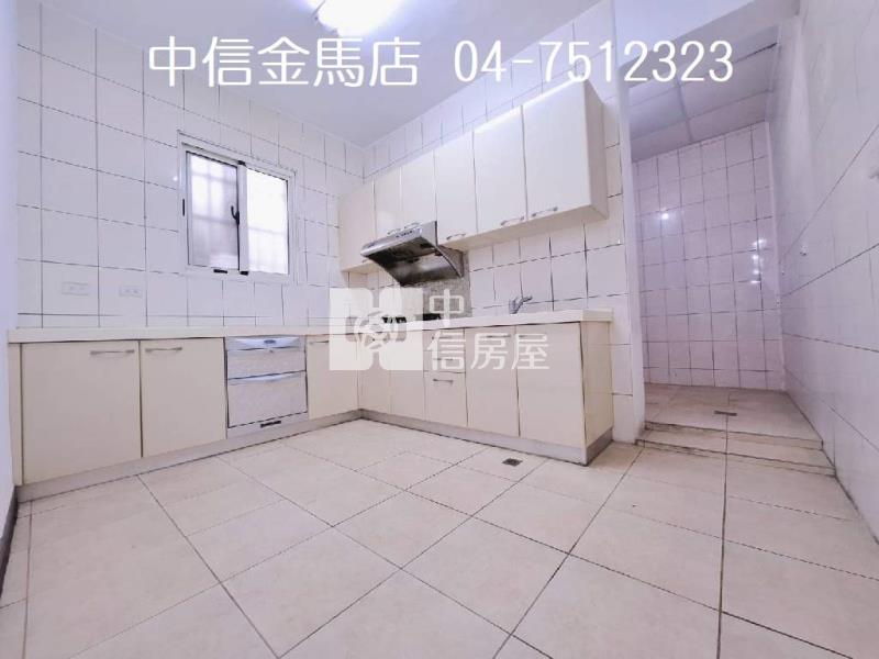 辭修路邊間美透天房屋室內格局與周邊環境